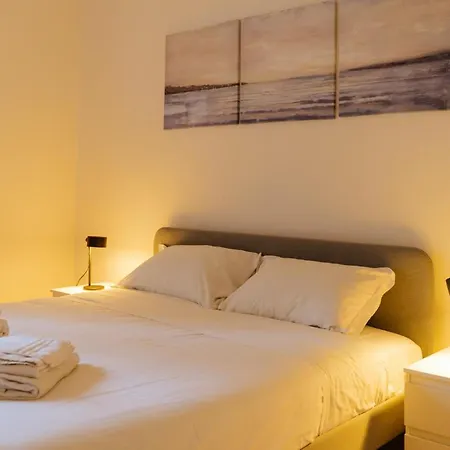 Yourbanflat Alicorno Apartman *
